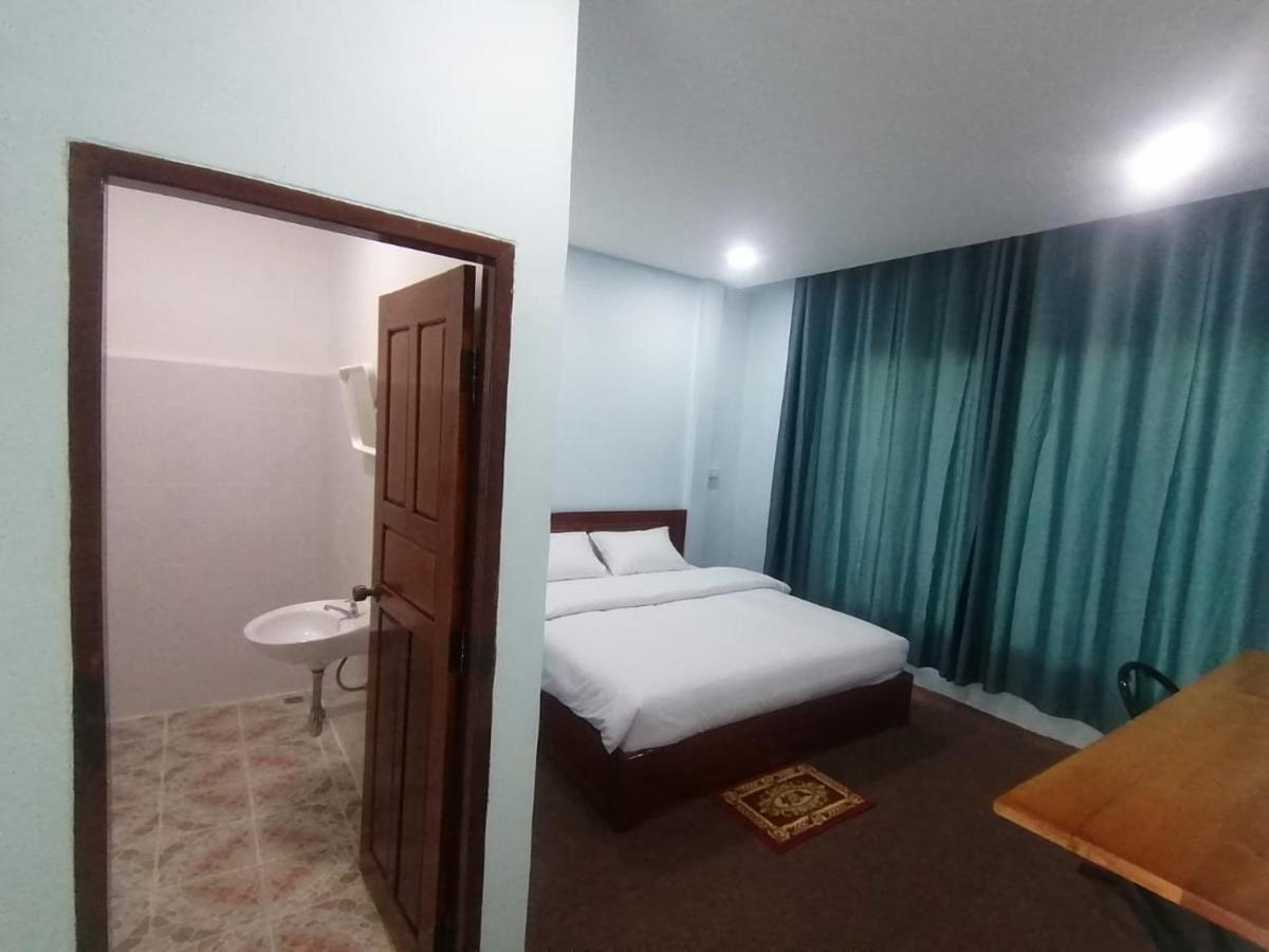 ເຮືອນພັກບີວີ Hotell Ban Thongchai-Tai Eksteriør bilde
