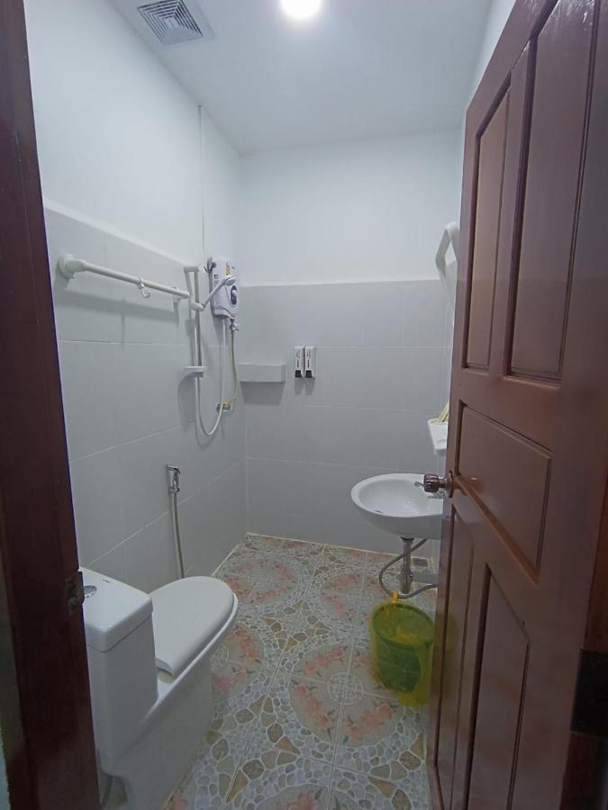 ເຮືອນພັກບີວີ Hotell Ban Thongchai-Tai Eksteriør bilde